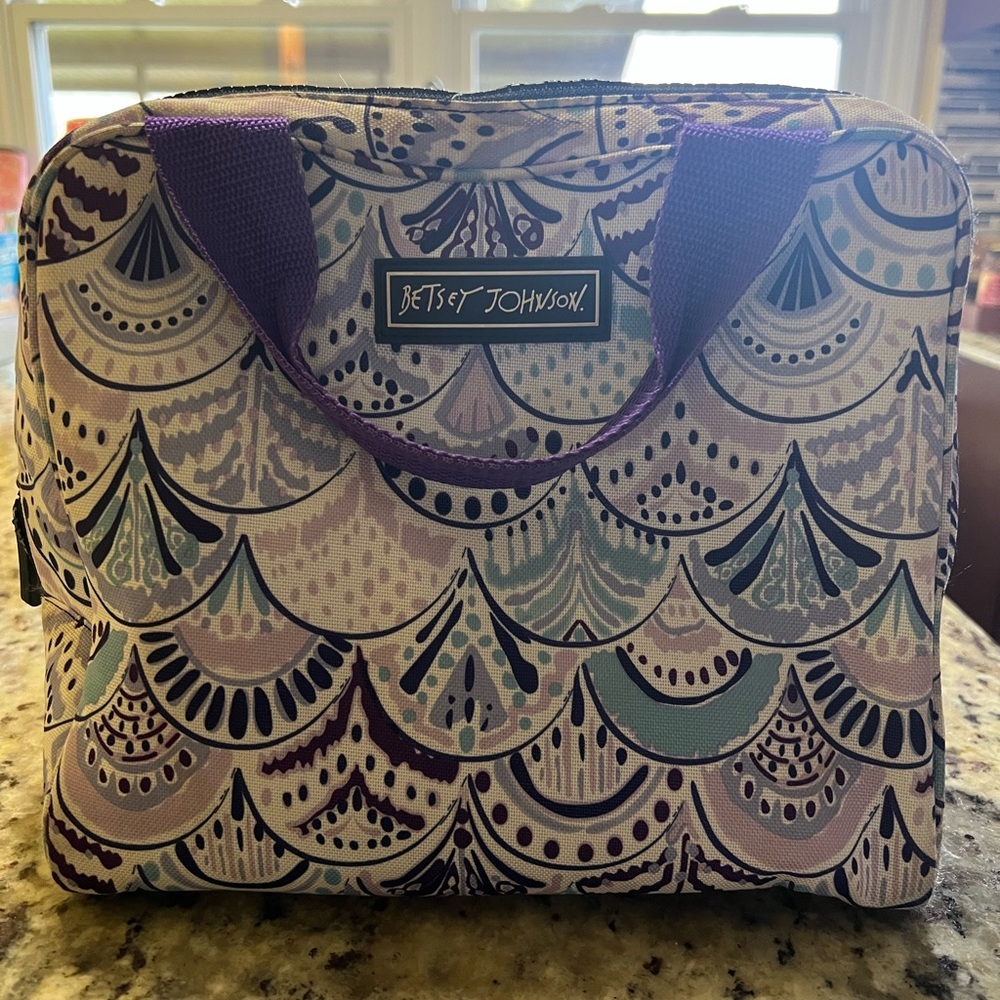 Lunch box